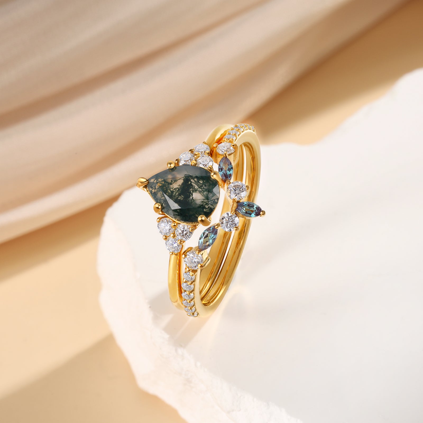 Abigail Moss Agate Engagement Ring Set Pear Cut 18K Gold Nature Inspired Ring Vintage Gemstone Bridal Ring Moss Agate Ring